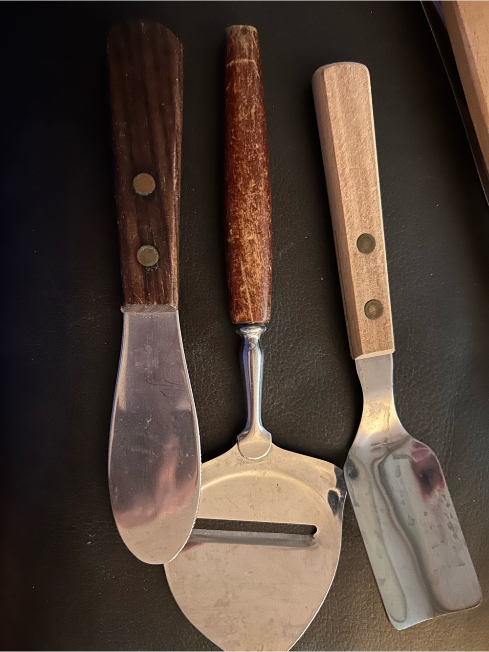 MCM Vintage Wood Handle Charcuterie Serving Lot Spreader Cheese Plane Pie Server